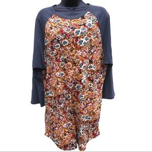 🌷2/$18🌷LulaRoe | Randy floral tee | size 3XL